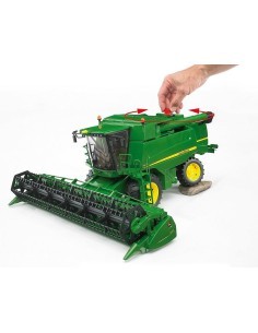 JOHN DEERE MIETITREBBIA T670I 2132 BRUDER SPIELWAREN su TreG Ingrosso
