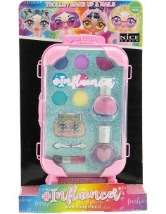 INFLUENCER 92000 TROLLEY MAKE-UP NAILS su TreG Ingrosso