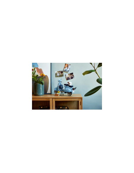 LEGO 10298 VESPA 125 su TreG Ingrosso