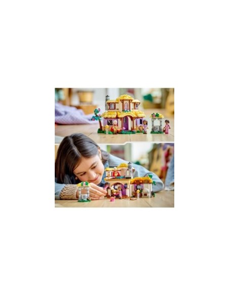 LEGO Disney Wish Il Cottage di Asha, Casa delle Bambole Giocattolo dal Film con Mini Bamboline e Figura di Star 43231