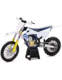 MOTOMODELLO 58153 HUSQVARNA FC450 1:12 su TreG Ingrosso