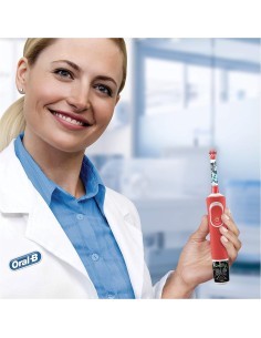 Oral-B Kids Spazzolino Elettrico Ricaricabile Star Wars per Bambini da 3 Anni