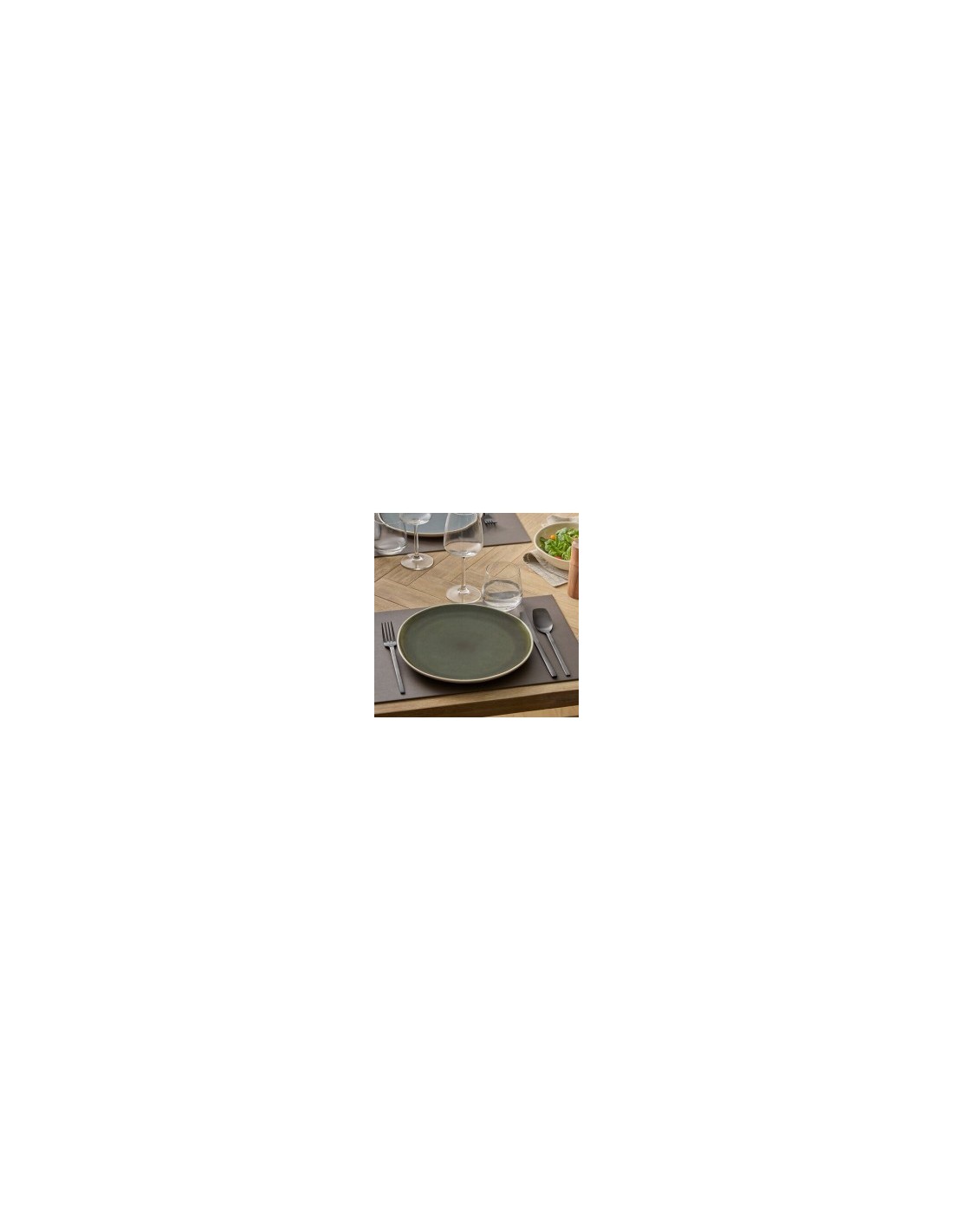 Piatto piano, Wonja, diametro 27 cm, verde, faience, 27 x 26,4 x 2,1 cm