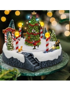 Villaggio Paesaggio Innevato con Pattinatori e Albero di Natale - Musica e Giochi di Luce LED H18,5cm