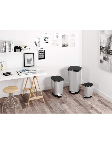 KIS CHIC PATTUMIERA A PEDALE 50LT ACCIAIO KETER su TreG Ingrosso