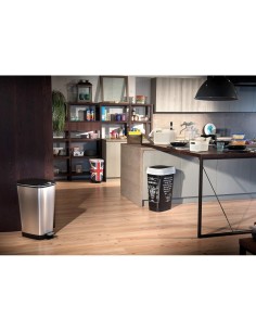 KIS CHIC PATTUMIERA A PEDALE 50LT ACCIAIO KETER su TreG Ingrosso