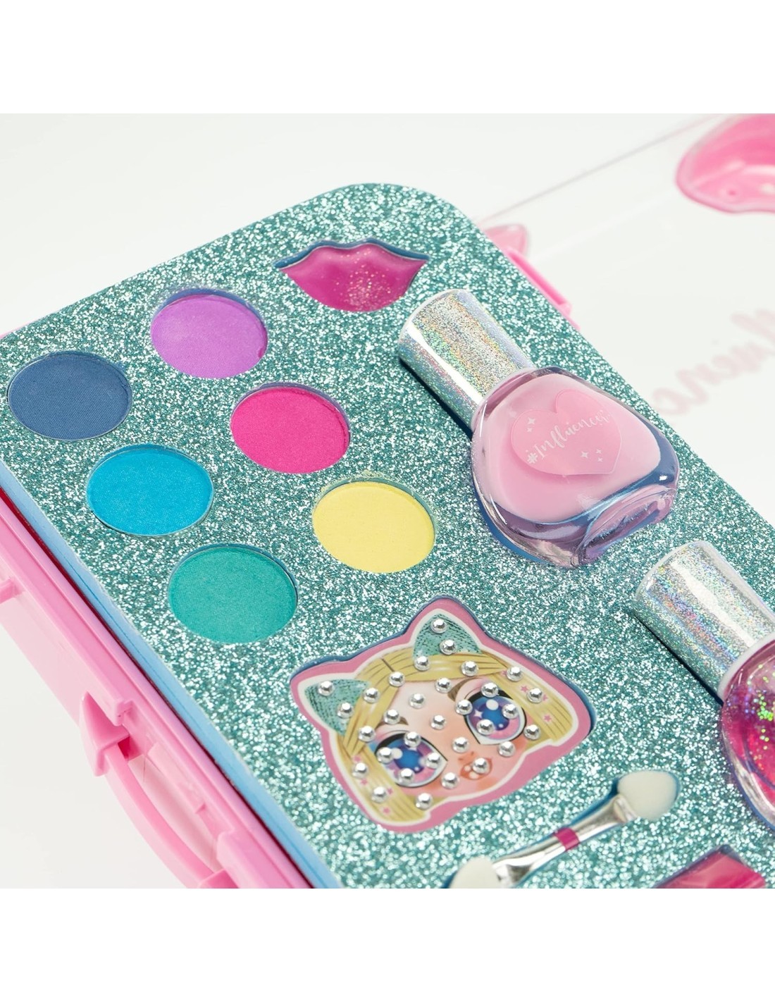 INFLUENCER 92000 TROLLEY MAKE-UP NAILS su TreG Ingrosso