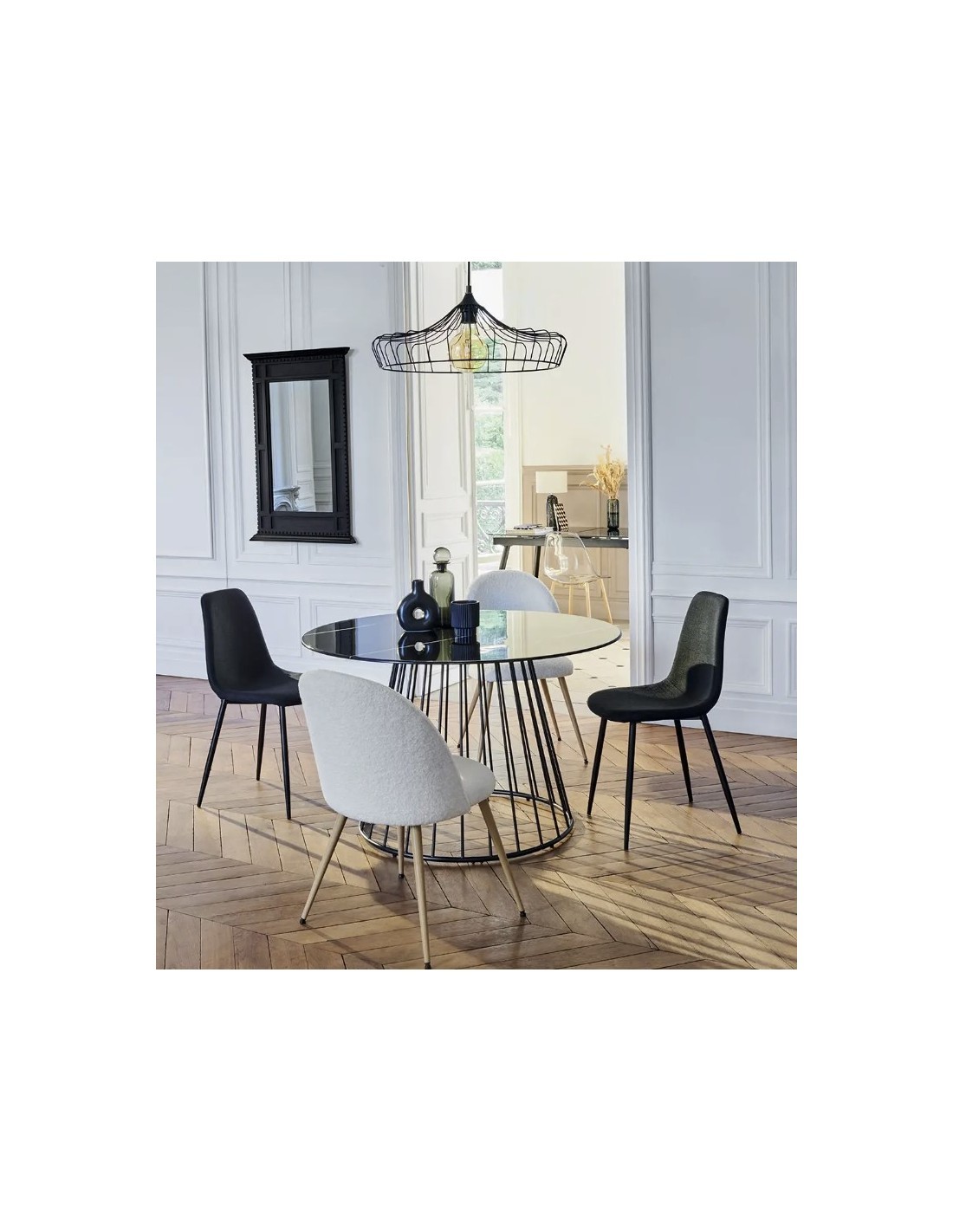 SEDIA 131255C TYKA NERA GAMBE NERE su TreG Ingrosso