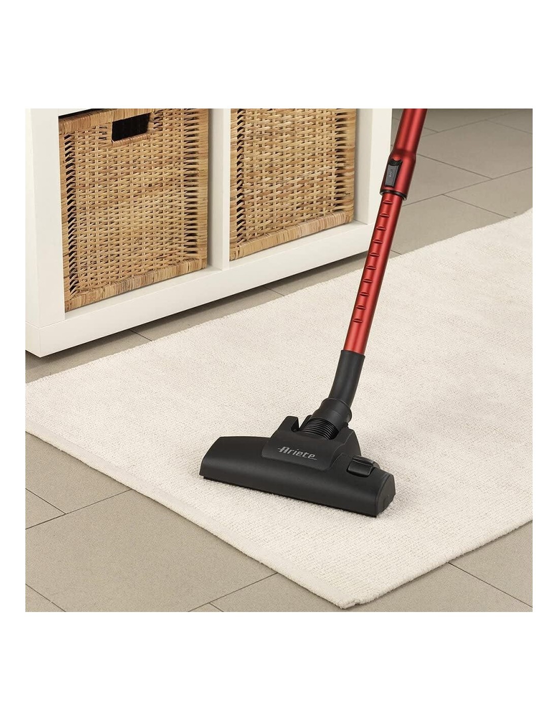 HANDY FORCE SCOPA ELETTRICA 600W 2761 ARIETE su TreG Ingrosso