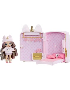 Na Na Na Surprise 3-in-1 Backpack Bedroom Unicorn Playset con Bambola Britney Sparkles, Zaino Unicorno Fuzzy Rosa