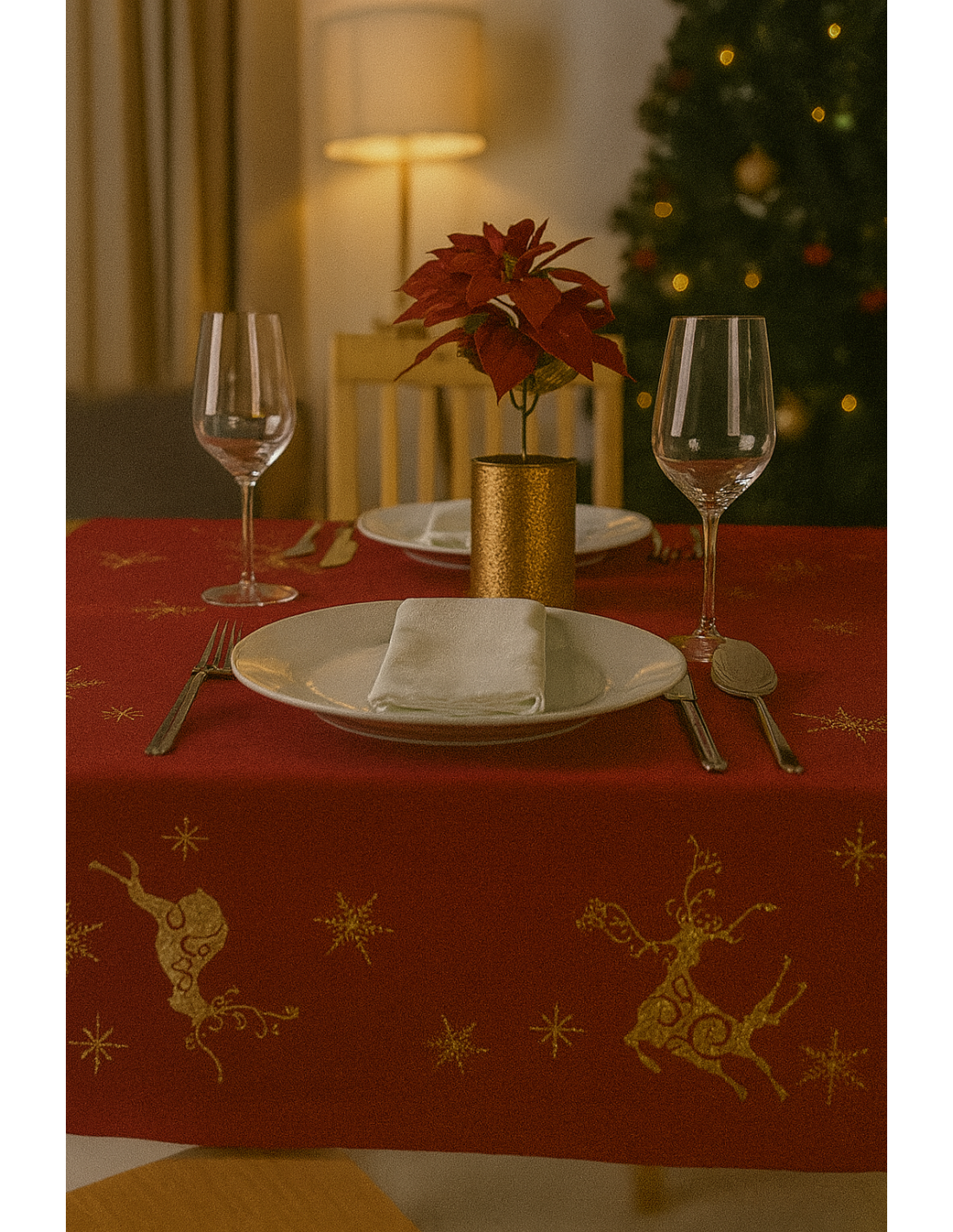 Centrotavola di Natale Tessuto Rosso 85x85cm con Decoro Renna Oro, Accessori Tavola, La magia di Natale per la casa