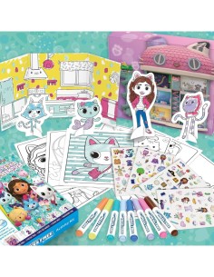 ACTIVITY SET GABBY’S DOLLHOUSE 40+ PEZZI, PENNARELLI SENZA MACCHIA, ADESIVI E PERSONAGGI POP-UP