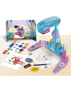PROIETTORE DI STITCH, IMPARA A DISEGNARE, 4 DISCHETTI IMMAGINI, PENNARELLI COLORATI, STICKERS, FOGLI BIANCHI, LISCIANI GIOCHI