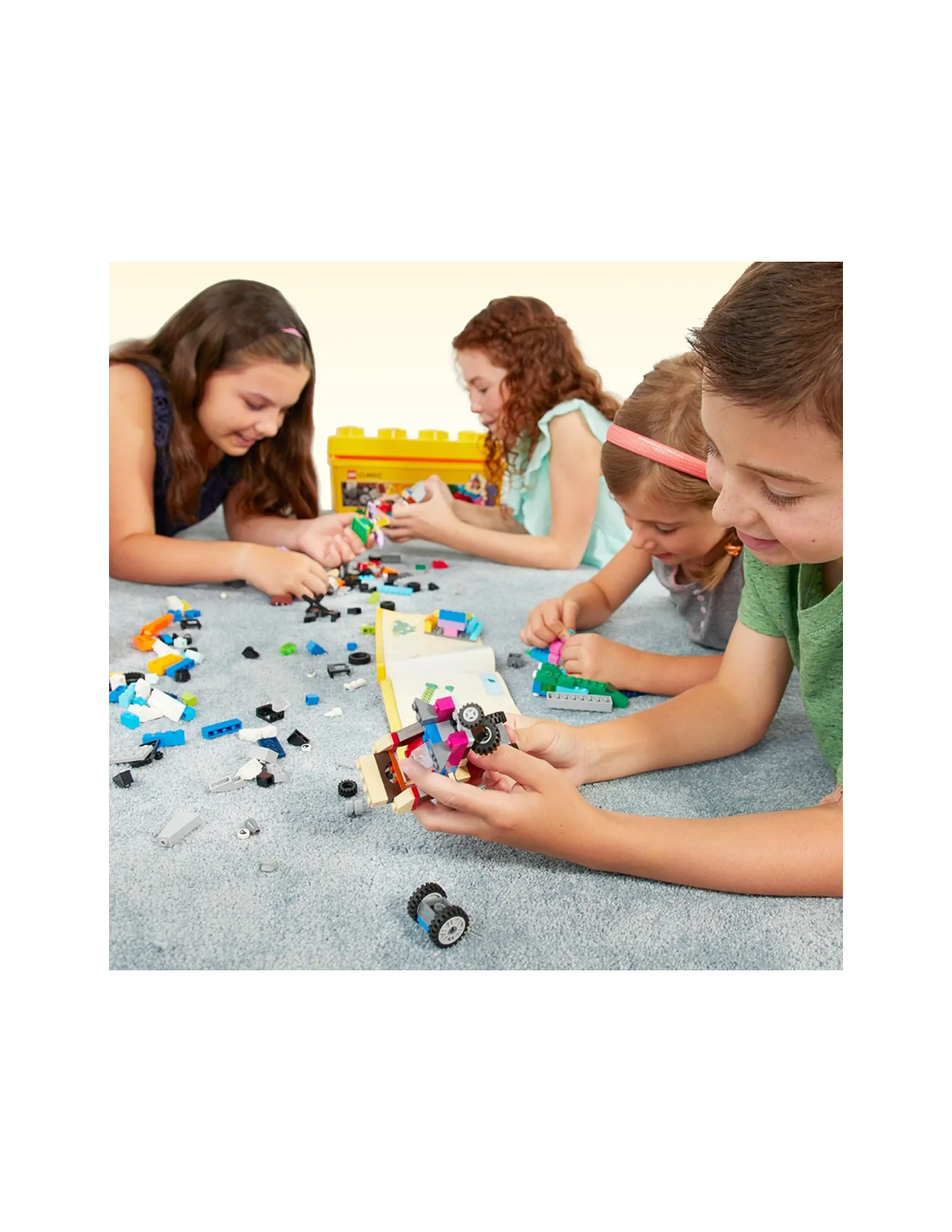 LEGO CLASSIC 10696 SCATOLA MATTONCINI CREATIVI su TreG Ingrosso