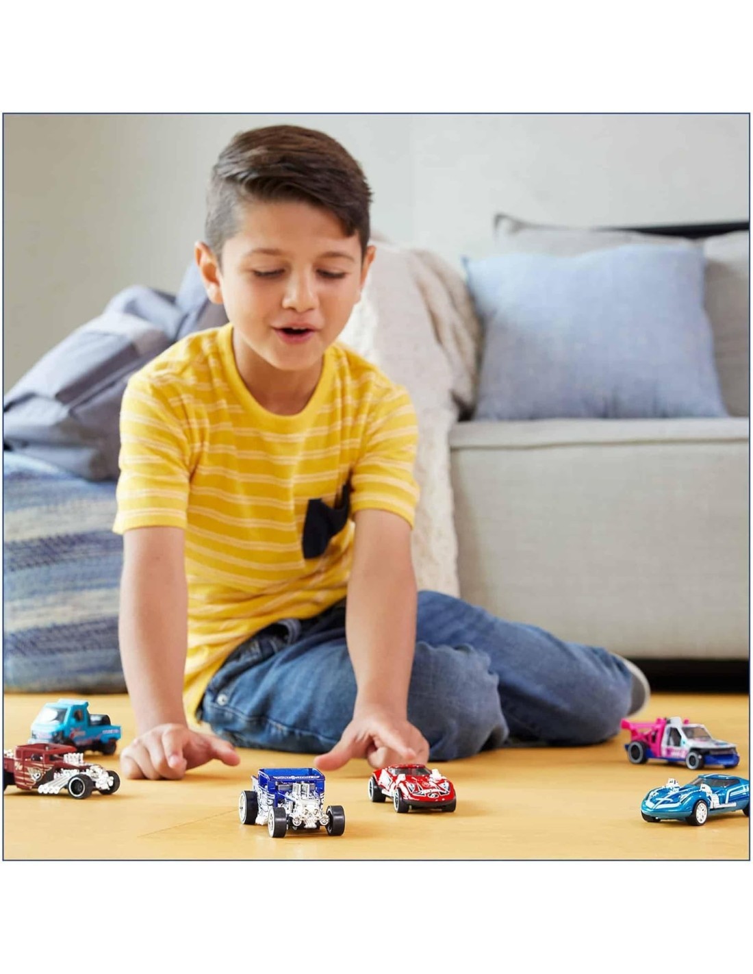 HOT WHEELS BOLIDE A RETROCARICA, VEICOLO SCALA 1:43, MODELLI ASSORTITI CON PARTI APRIBILI