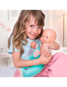 Nenuco Biberon Magico, Bambola Morbida, Biberon con Latte Magico, per Bambini 10+ Mesi, Famosa