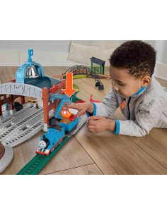 Thomas & Friends Pista Motorizzata Centro di Consegna Barili