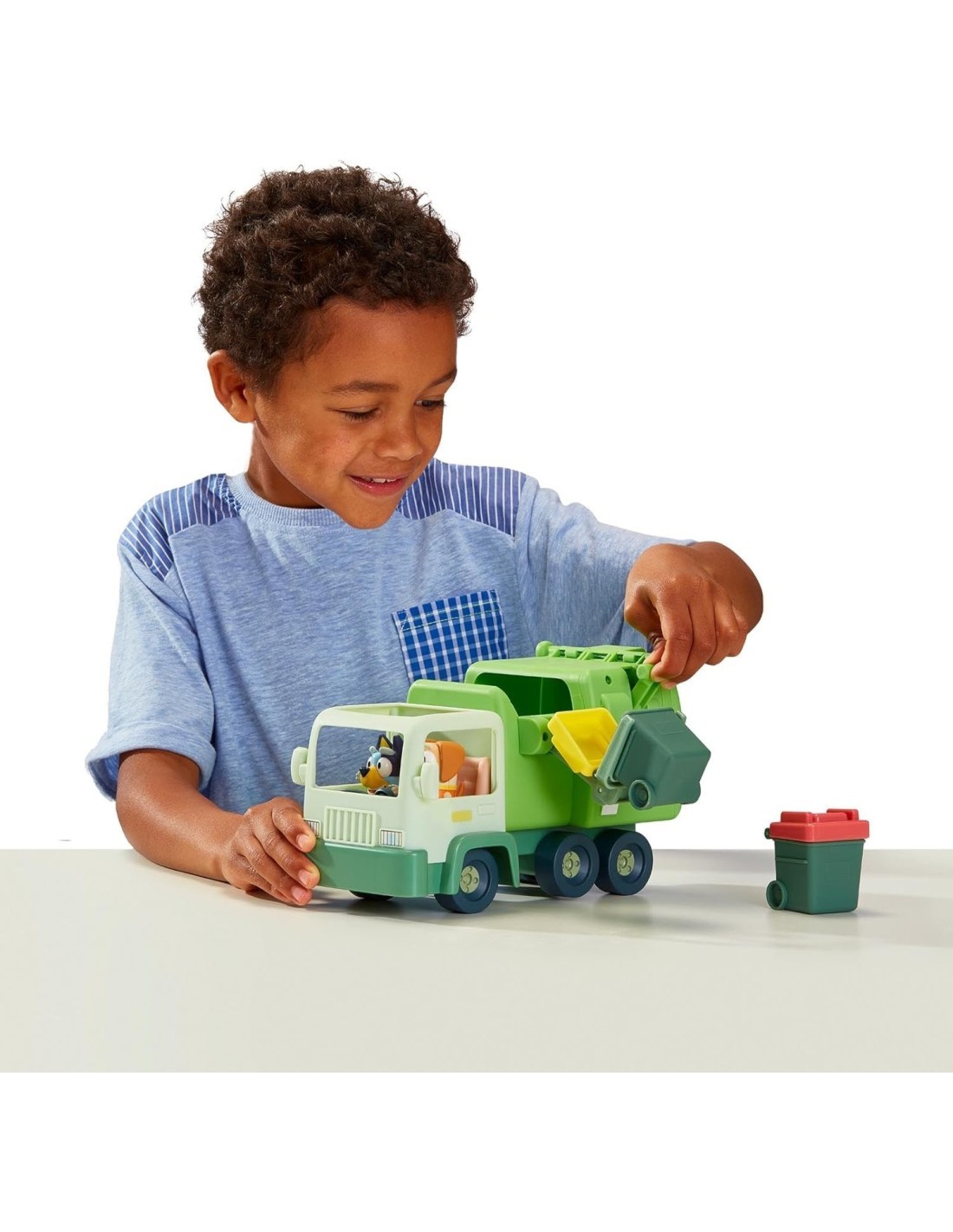 BLUEY  CAMION NETTEZZA URBANA CON FIGURE ED ACCESSORI, GIOCO PER BAMBINI